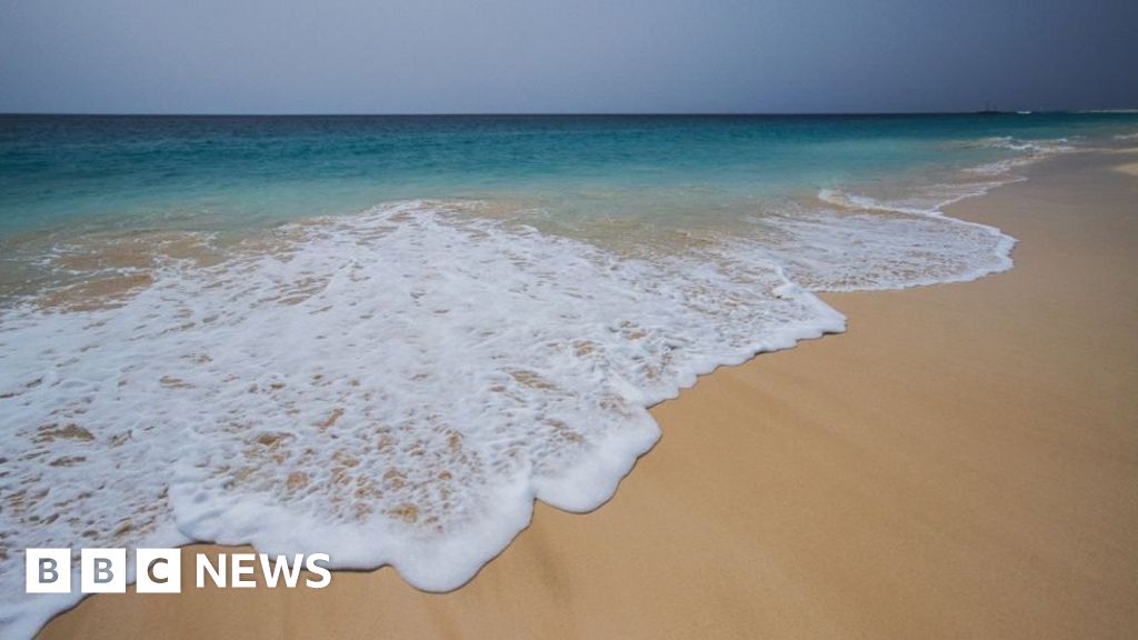 more-than-60-drown-after-migrant-boat-sinks-off-cape-verde-coast