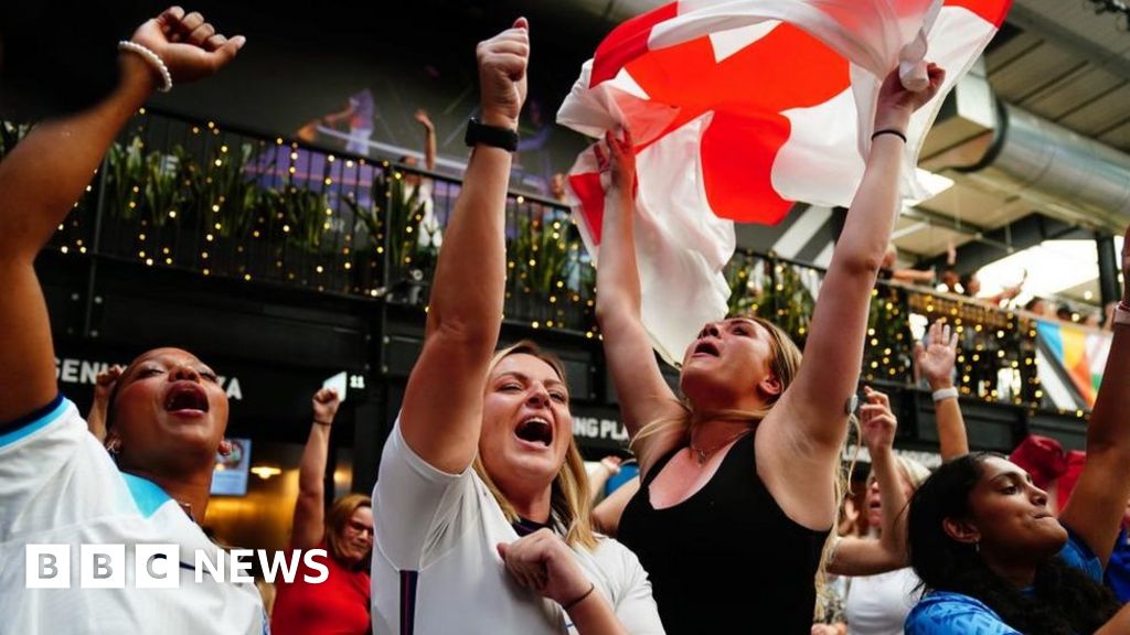 World Cup: England Lionesses eye glory – but ‘no plans’ for bank holiday