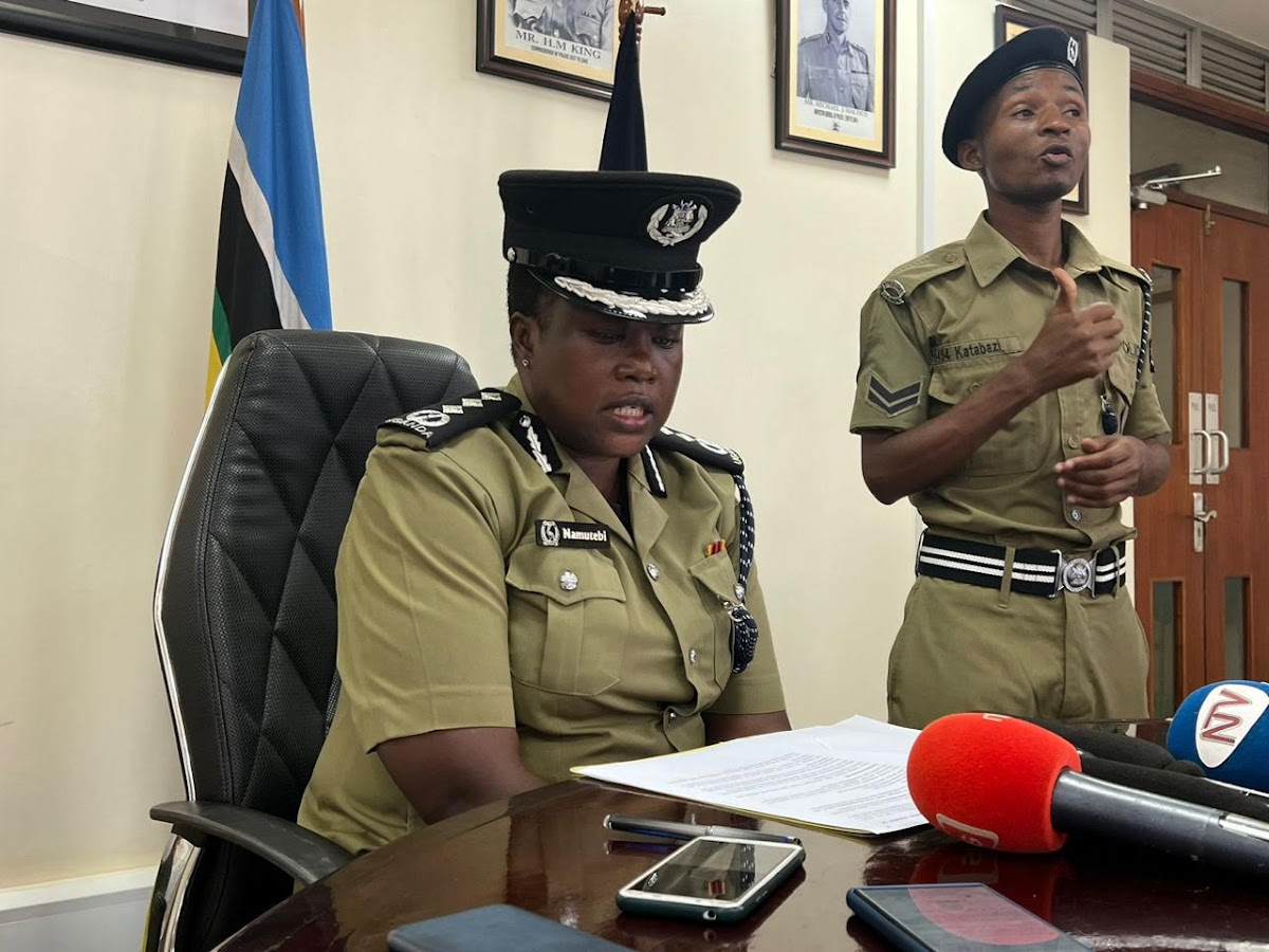 Senior Police Officer Arrested for Aggravated Robbery