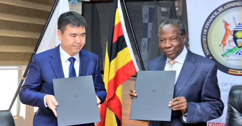 Uganda, Japan ink .8M grant deal